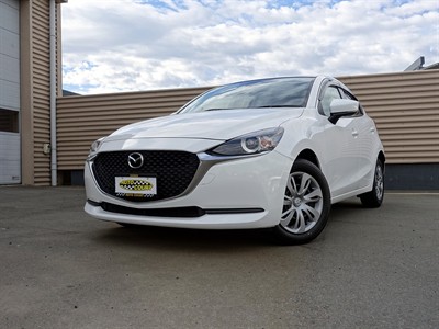 2020 Mazda 2 - Thumbnail