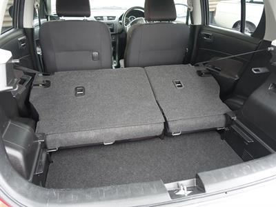 2012 Suzuki Swift - Thumbnail