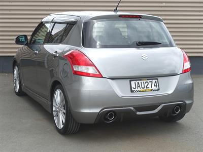 2012 Suzuki Swift - Thumbnail