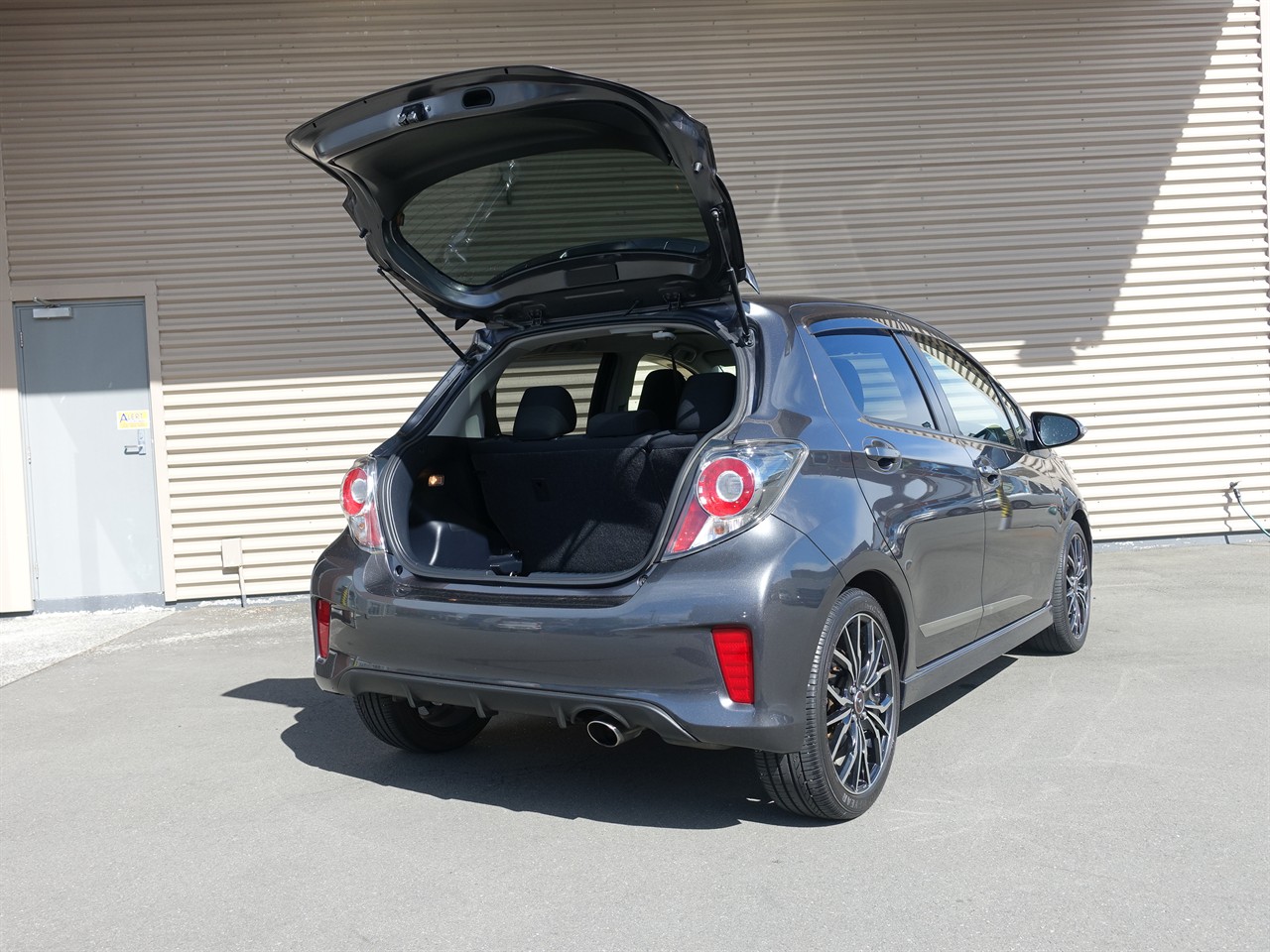 2014 Toyota Vitz