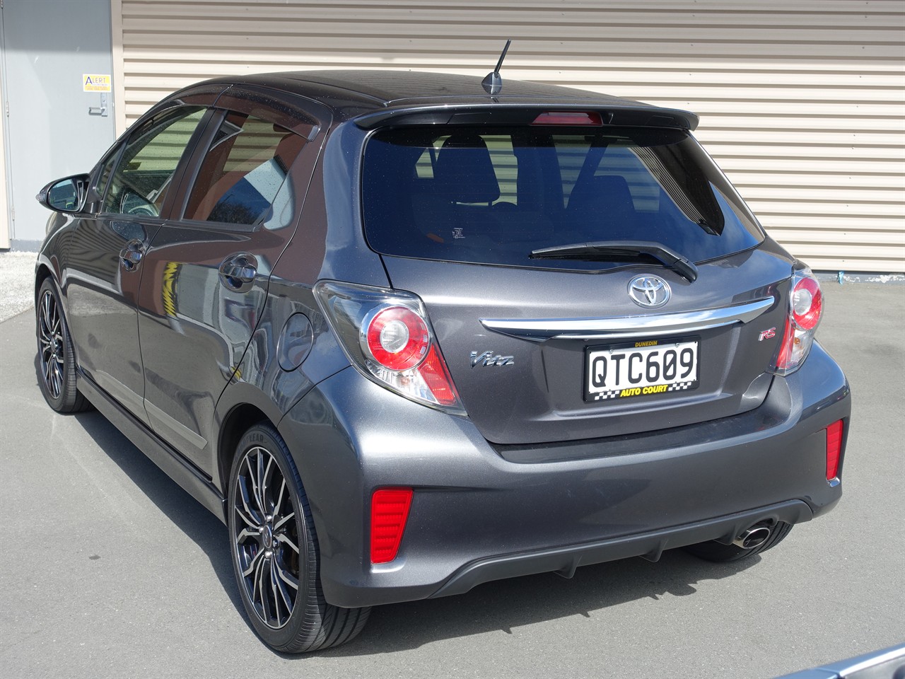 2014 Toyota Vitz