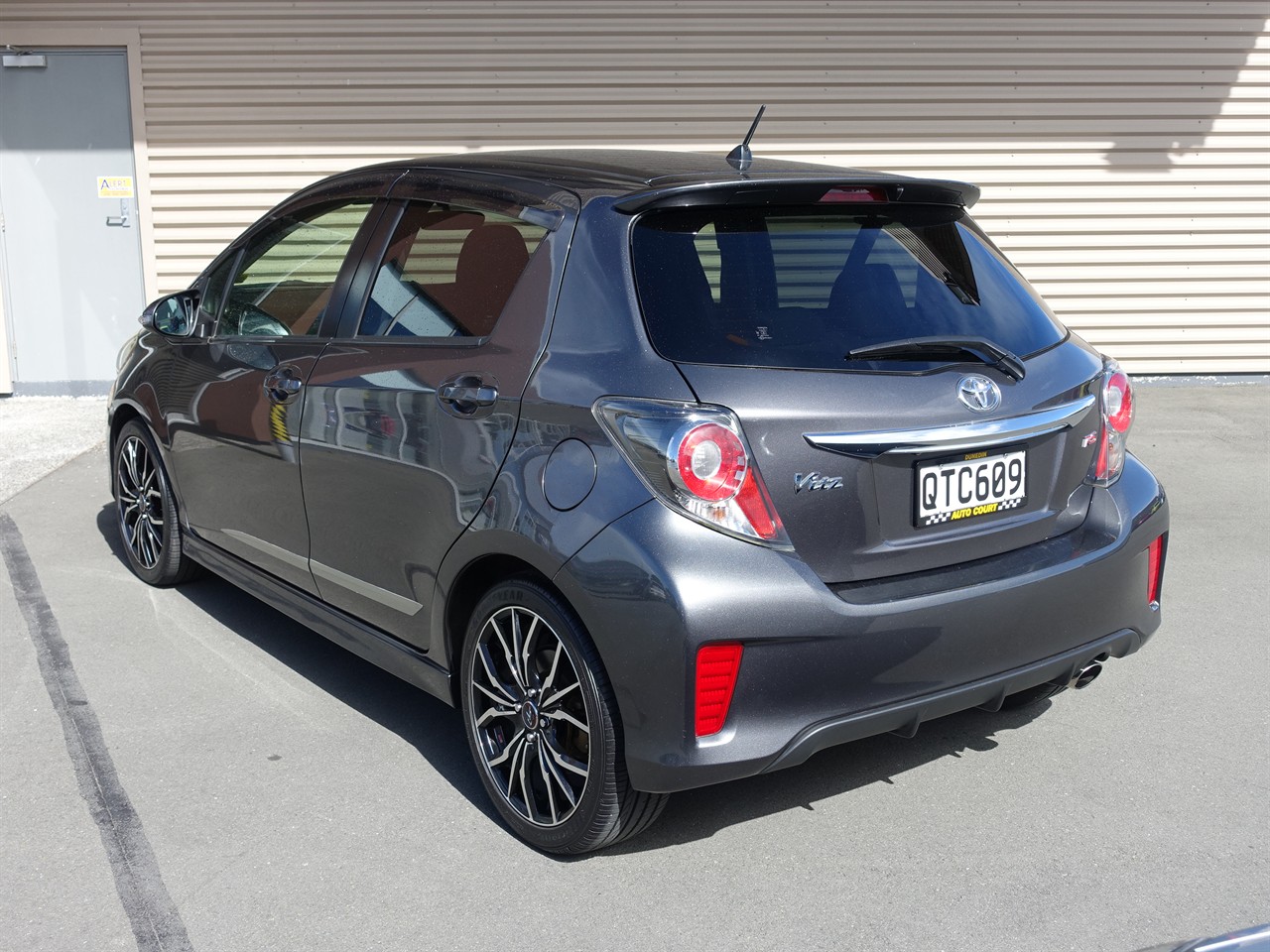 2014 Toyota Vitz
