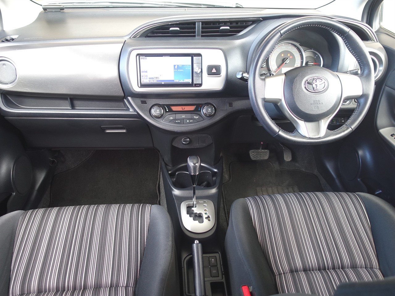 2014 Toyota Vitz