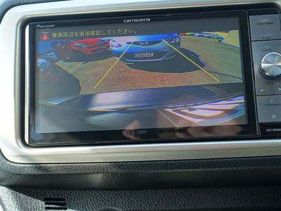 2014 Toyota Vitz - Thumbnail
