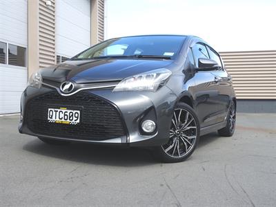 2014 Toyota Vitz - Thumbnail