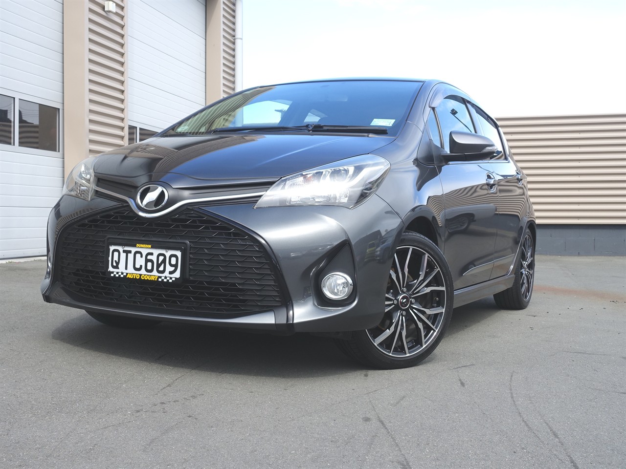 2014 Toyota Vitz