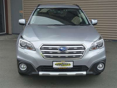 2017 Subaru Outback - Thumbnail