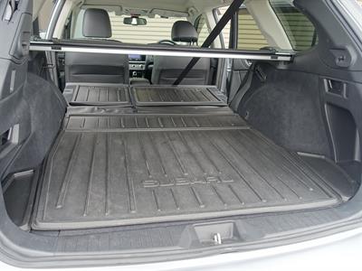 2017 Subaru Outback - Thumbnail