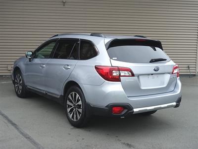 2017 Subaru Outback - Thumbnail