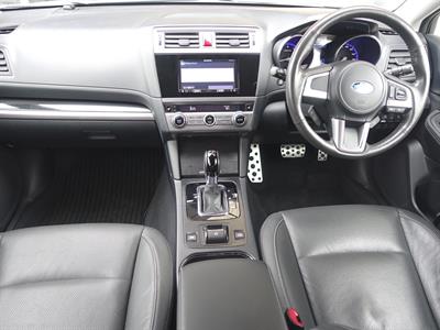 2017 Subaru Outback - Thumbnail