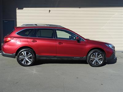 2020 Subaru Outback - Thumbnail