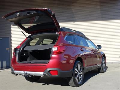 2020 Subaru Outback - Thumbnail