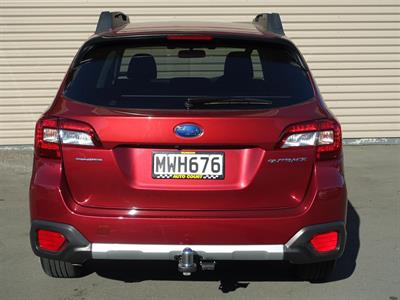 2020 Subaru Outback - Thumbnail