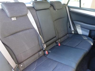 2020 Subaru Outback - Thumbnail