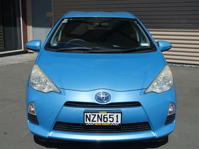 2012 Toyota Aqua - Thumbnail