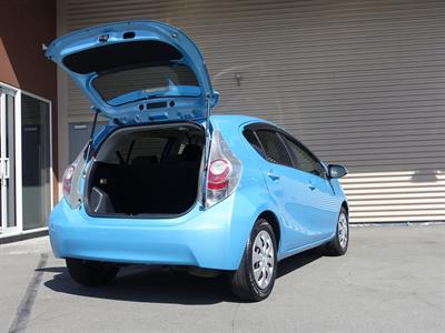 2012 Toyota Aqua - Thumbnail