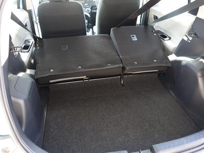 2012 Toyota Aqua - Thumbnail