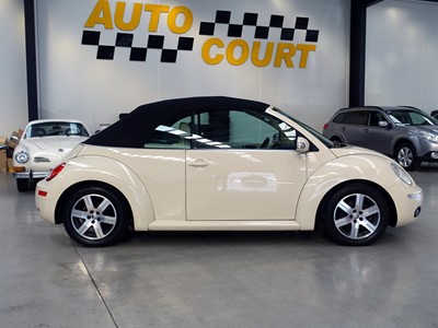 2007 Volkswagen Beetle - Thumbnail