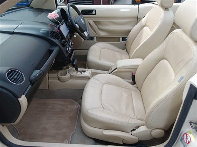 2007 Volkswagen Beetle - Thumbnail