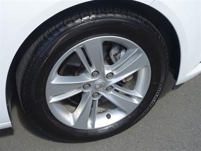 2020 Holden Commodore - Thumbnail