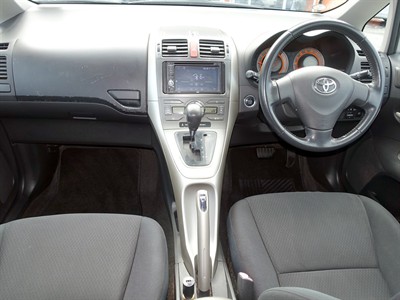 2006 Toyota Auris - Thumbnail