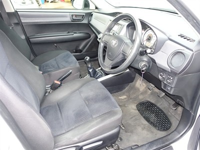 2015 Toyota Corolla - Thumbnail