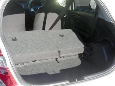 2015 Toyota Vitz - Thumbnail